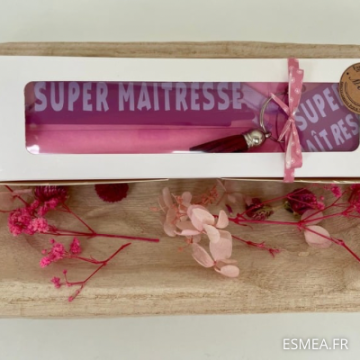 SUPER MAÎTRESSE VIOLET